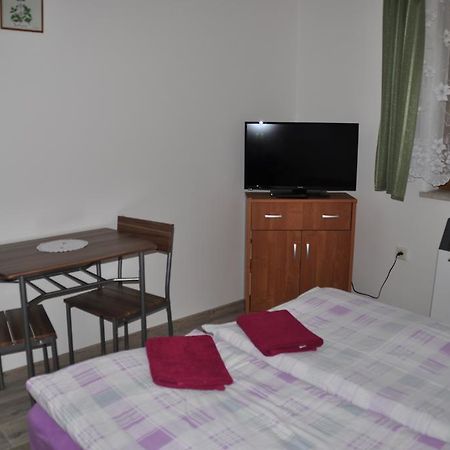 Apartamento Privát Magdalena Bešeňová Exterior foto